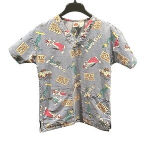 Looney Tunes Scrub Top Womens Size XS Bugs Bunny Taz Sylvester Medical
